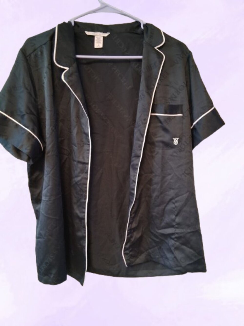 Victoria's Secret collared pj pajama top with pockets in black and white size M